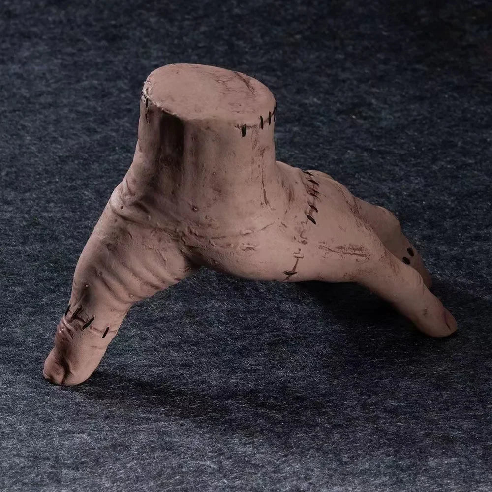 Halloween Horror Props Broken Hands Horror Wednesday Thing Hand Toy Latex Figurine Home Decor Desktop Crafts Party Costume Prop